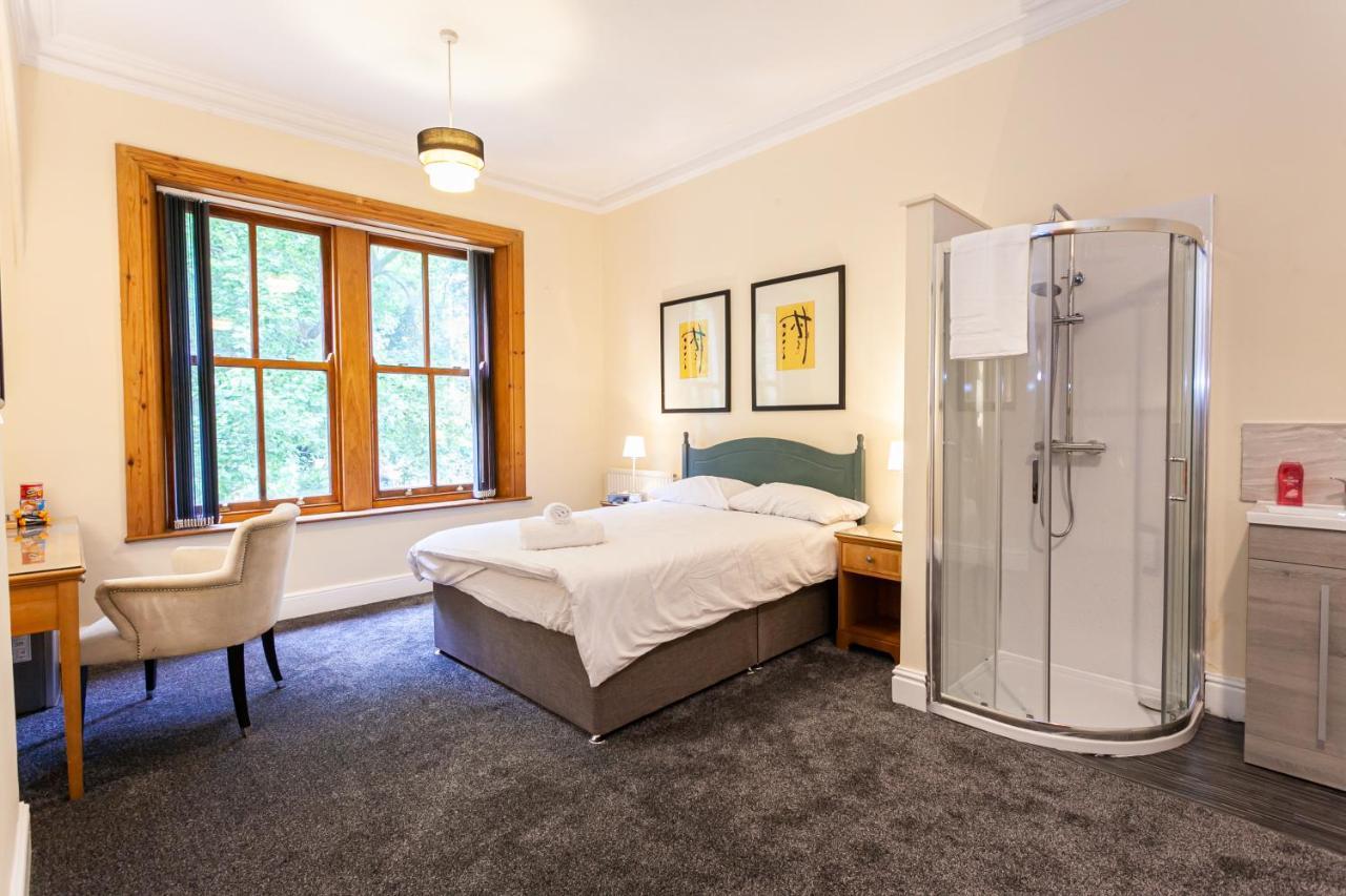 Townhouse No 12 Hotel Huddersfield Eksteriør billede