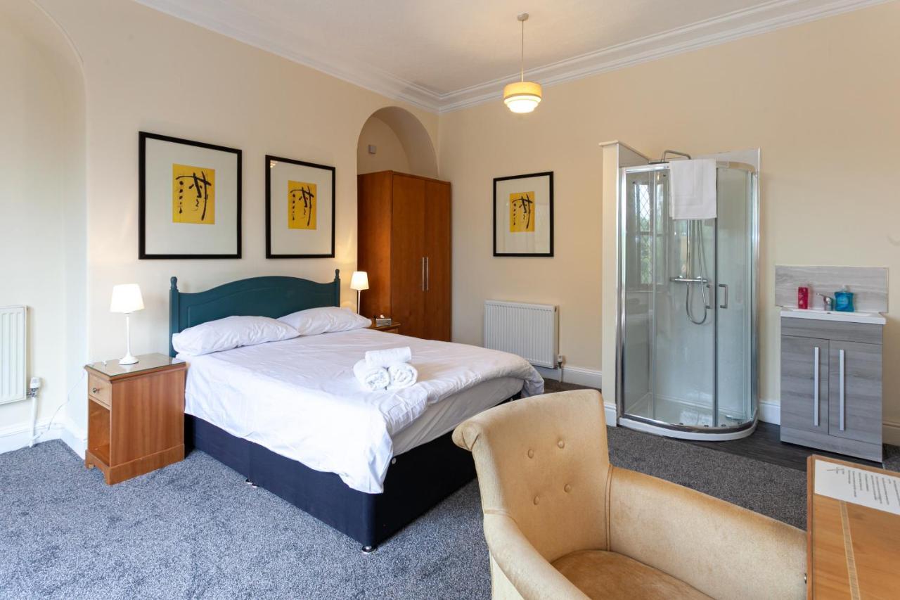 Townhouse No 12 Hotel Huddersfield Eksteriør billede