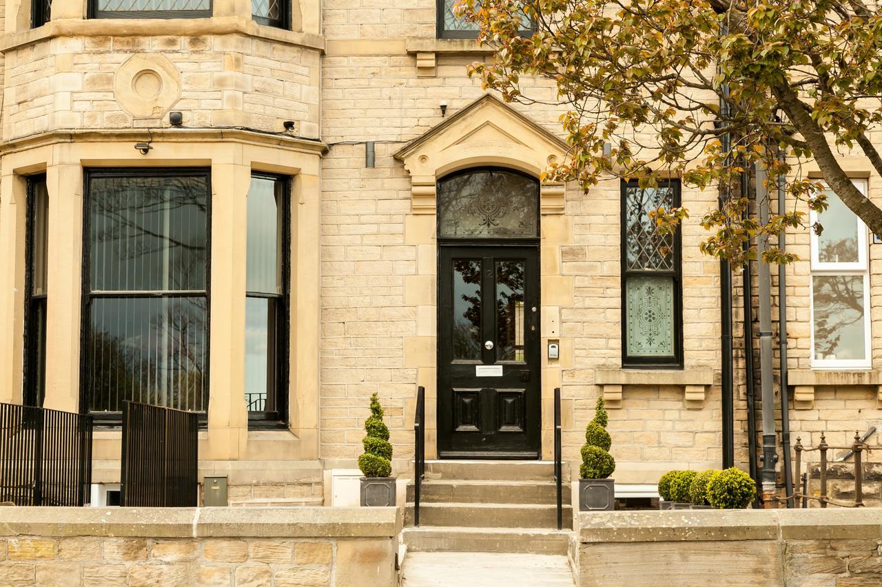 Townhouse No 12 Hotel Huddersfield Eksteriør billede