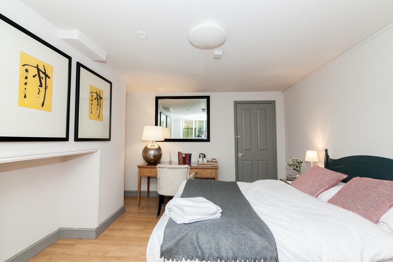 Townhouse No 12 Hotel Huddersfield Eksteriør billede