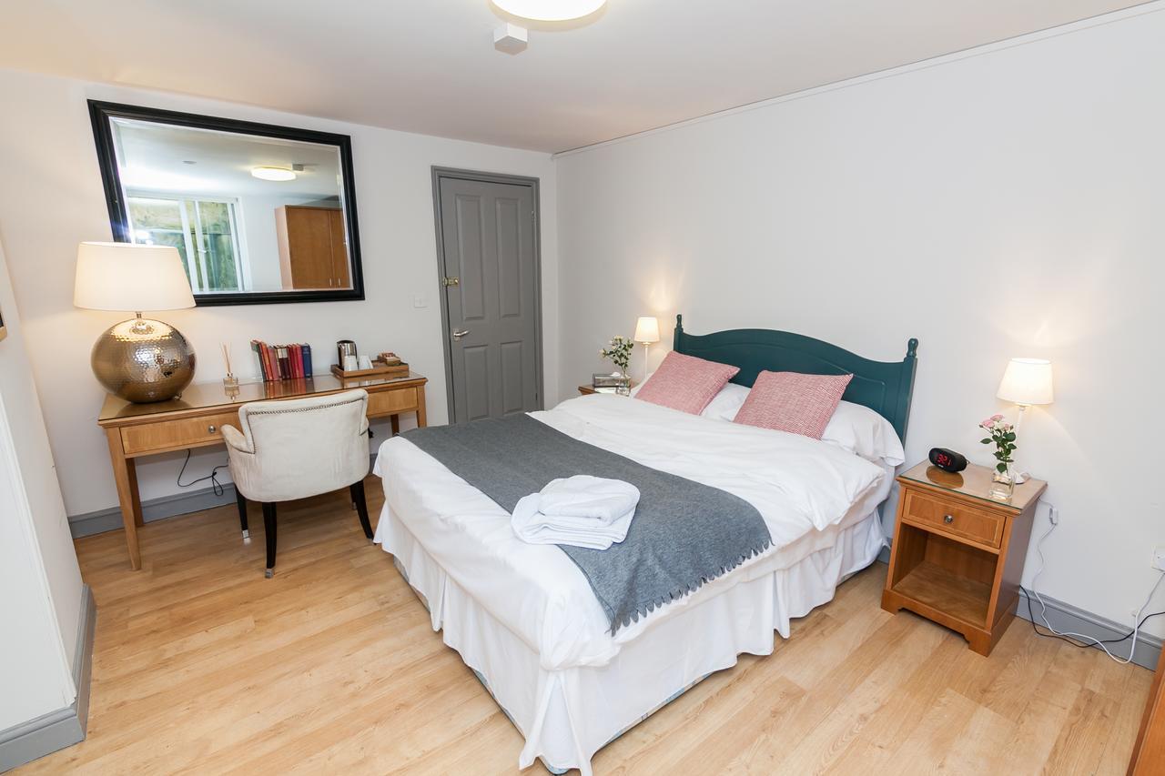 Townhouse No 12 Hotel Huddersfield Eksteriør billede